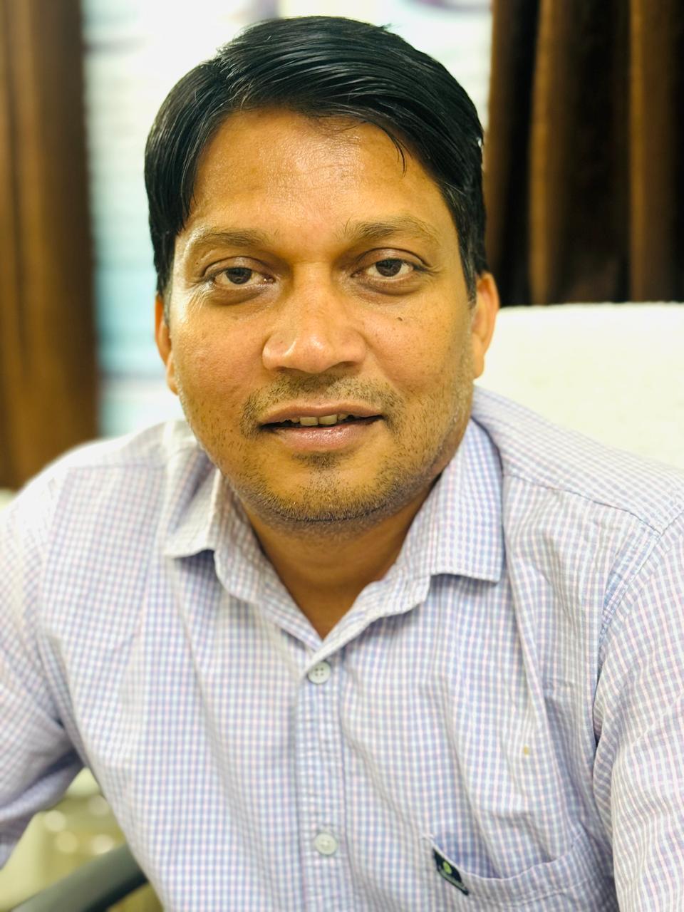 Dr. Kamlesh Kumar